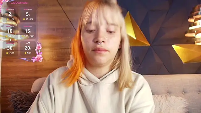 ly lulu online show from March 28, 11:10 am