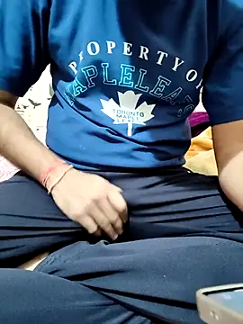 mehulsomm7 online show from November 24, 9:09 am