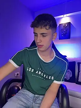 AdrianRinaldi online show from March 27, 8:08 pm