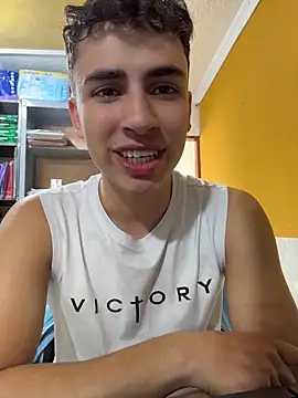 AdrianRinaldi online show from April 19, 6:10 pm