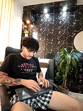 Rafael Mendezz online show from December 20, 8:27 pm