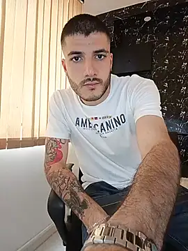 Snapshot of Rafael_Mendezz chatting on July 9, 7:29 pm Rafael Mendezz online show from July 9, 7:29 pm