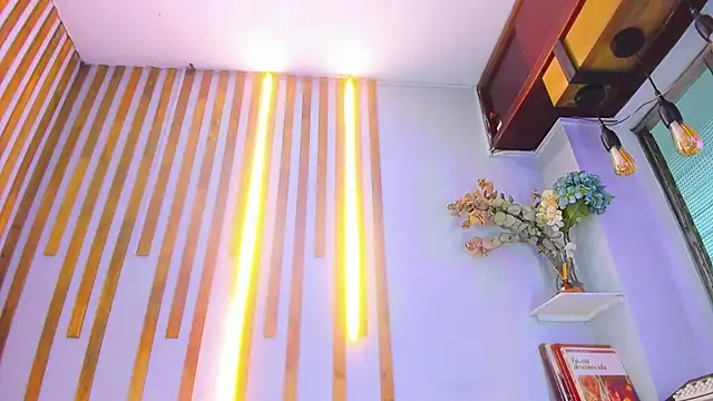 Jennifer Vega1 online show from November 14, 9:46 pm