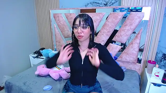 Niina Sissy online show from December 16, 8:52 am