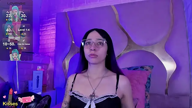 Snapshot of Niina_Sissy chatting on July 4, 6:08 am Niina Sissy online show from July 4, 6:08 am