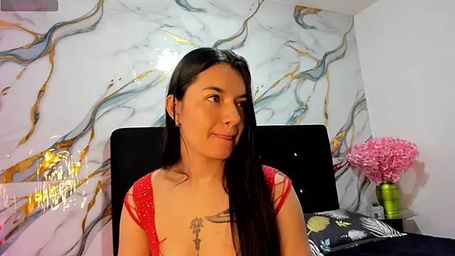 RoxanaBorns  online show from June 27, 9:14 am