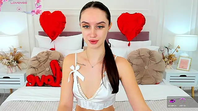 ToriSonn online show from February 17, 1:18 pm