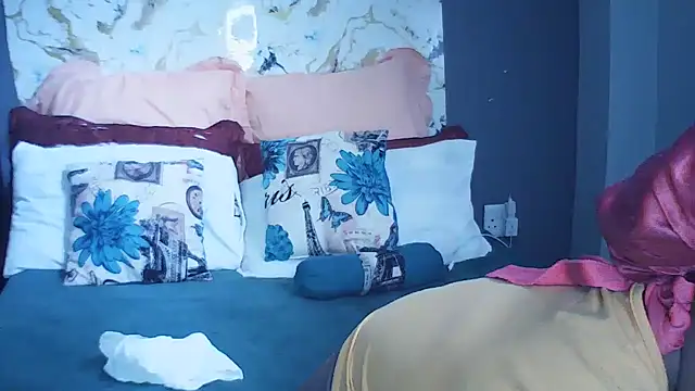 CouplesX96xx online show from April 19, 10:03 am