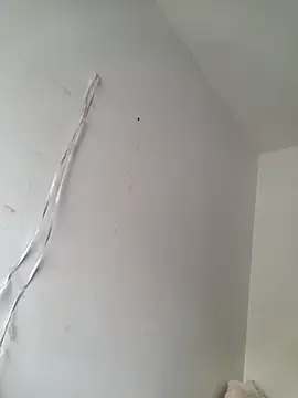 iamlalamilano online show from March 13, 2:23 pm