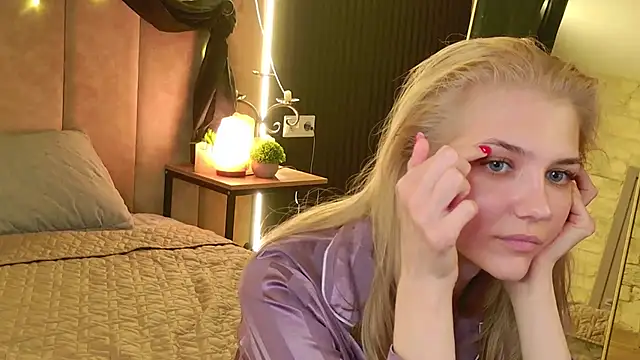 4example Chloe online show from June 3, 2:33 pm