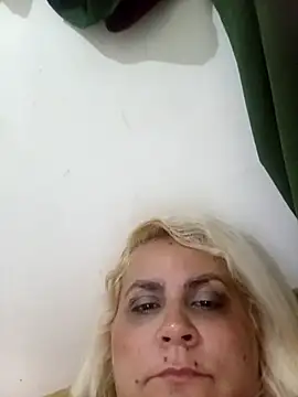 Snapshot of flavinhasensual chatting on June 27, 4:23 pm flavinhasensual online show from June 27, 4:23 pm