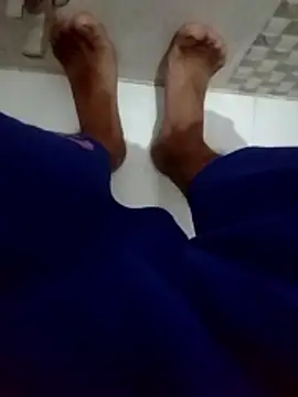 Snapshot of young18indian chatting on November 21, 11:58 pm young18indian online show from November 21, 11:58 pm