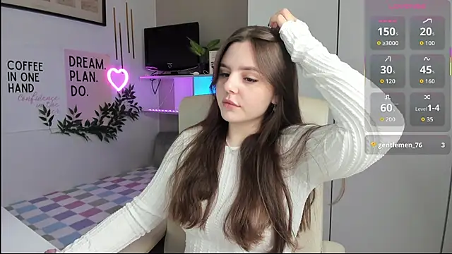 LiaWoow online show from October 12, 8:02 am