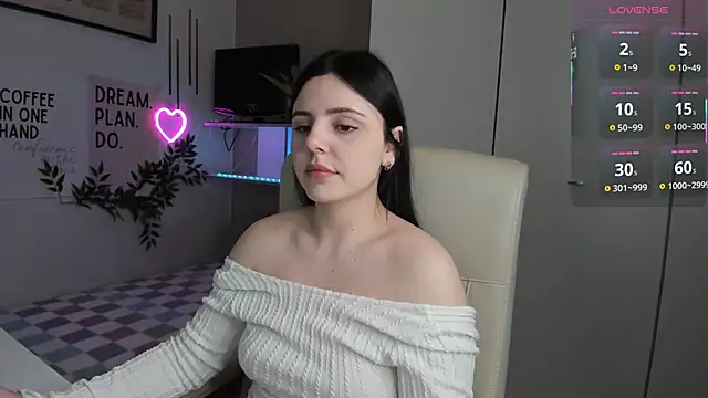 LiaWoow online show from November 25, 7:41 am