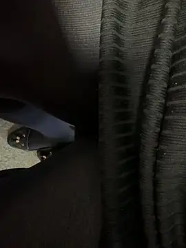 HiddenHoneyLDN online show from September 11, 9:31 am