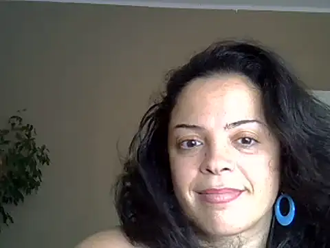 ITALIANASISIXX online show from August 3, 9:04 am