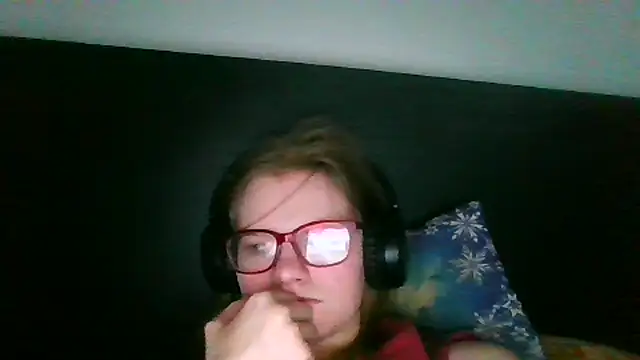 Moonolighta online show from January 18, 9:35 am