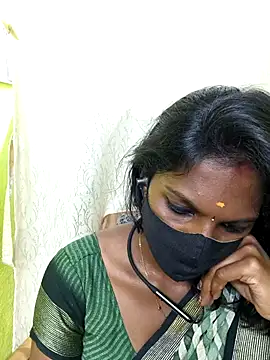 Snapshot of Honey_rosetamil chatting on June 13, 1:14 am Honey rosetamil online show from June 13, 1:14 am