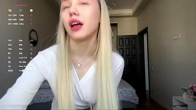 LilianBenskin online show from April 16, 8:37 am