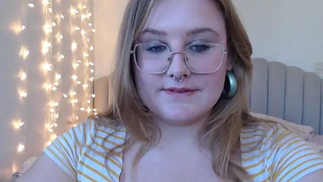 AgnesRoseCams online show from June 12, 10:14 am