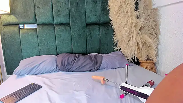 Chloe jackson25 online show from February 19, 6:37 pm