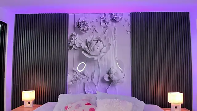 ShaniaDaniels online show from January 13, 8:14 pm