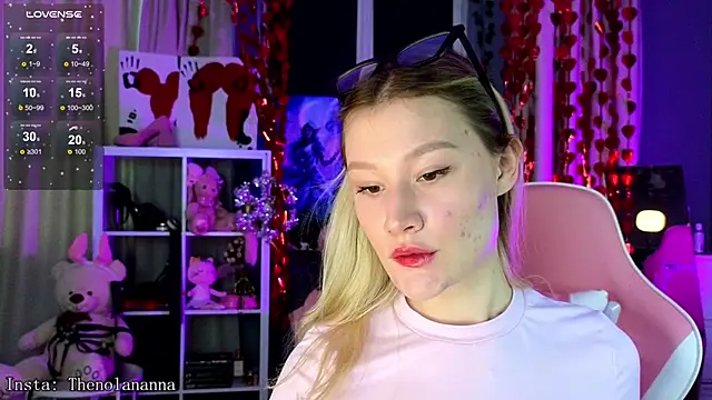  Anna Nolan  online show from February 16, 6:53 am