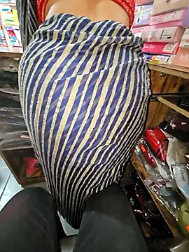 Snapshot of indianhotwife639 chatting on March 4, 5:24 am indianhotwife639 online show from March 4, 5:24 am