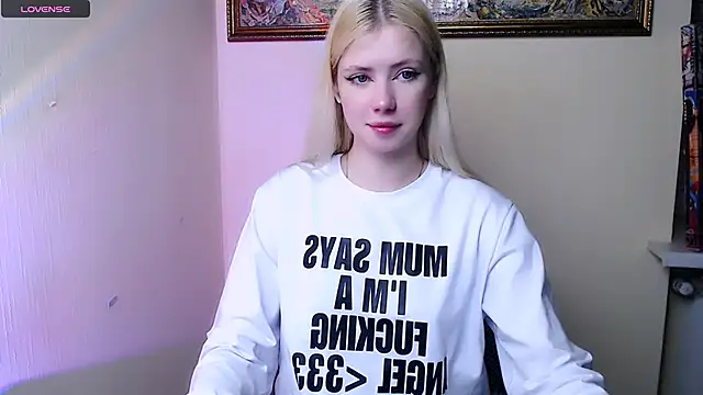 AliceHotty  online show from February 28, 7:53 am