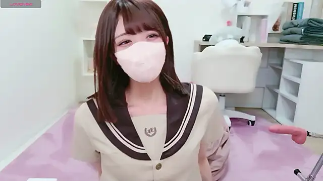 Reina Fcup online show from April 10, 1:16 pm