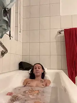 Emilia Mausi online show from September 8, 7:02 pm