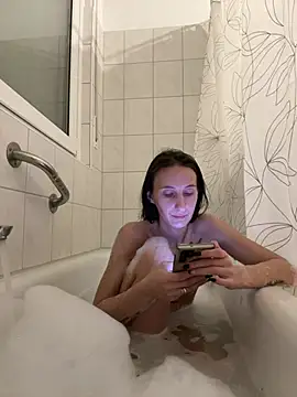 Emilia Mausi online show from February 19, 8:16 pm