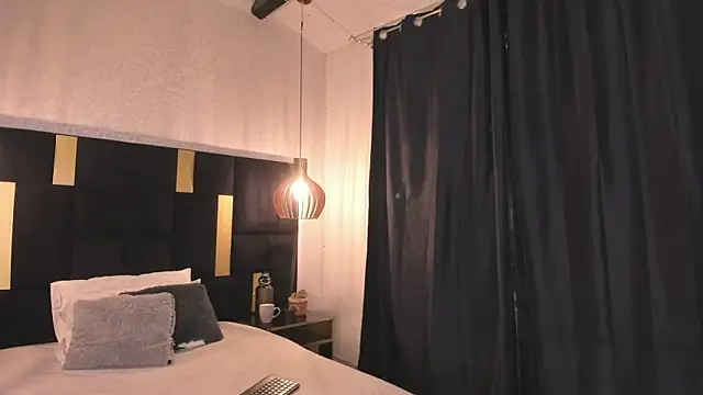 Lucio  Fox online show from November 30, 12:31 pm