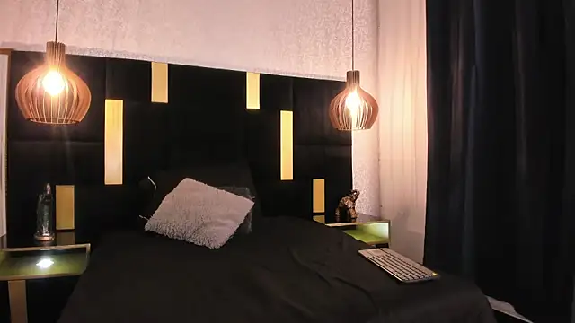 Lucio  Fox online show from April 18, 11:58 am