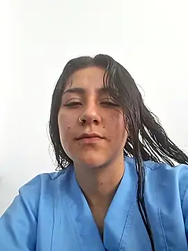 CAROLINE  07 online show from January 15, 1:26 pm