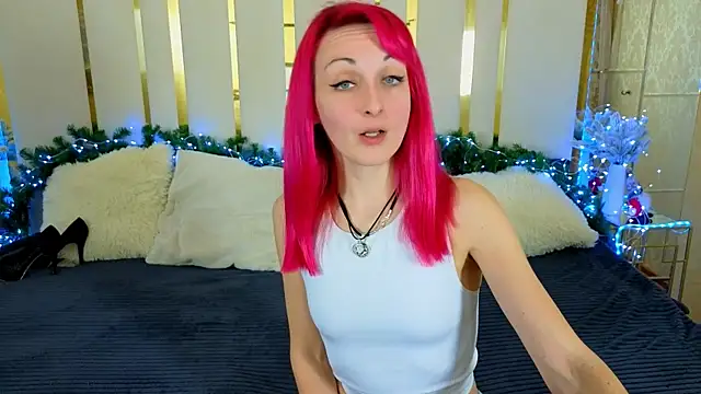 BrandyBloom online show from January 7, 8:00 pm