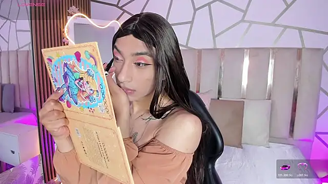 CYRUS TAY online show from March 31, 11:54 am