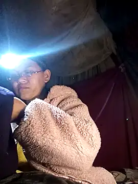 MaiHoa69 online show from March 4, 11:44 pm