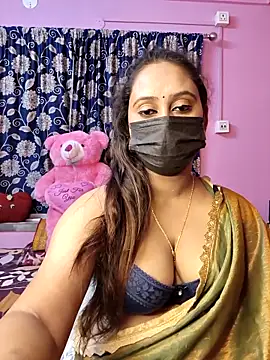 Cute-lusi online show from May 10, 7:19 pm