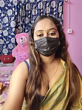 Snapshot of Cute-lusi chatting on June 29, 6:52 pm Cute-lusi online show from June 29, 6:52 pm