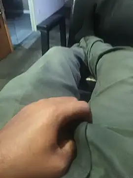 hotboy43339 online show from June 28, 8:26 pm