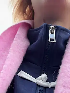 Snapshot of Only_April chatting on October 6, 10:34 am Only April online show from October 6, 10:34 am