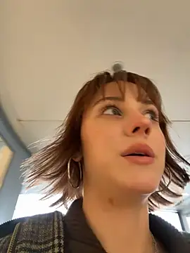 Snapshot of Only_April chatting on November 5, 11:10 am Only April online show from November 5, 11:10 am