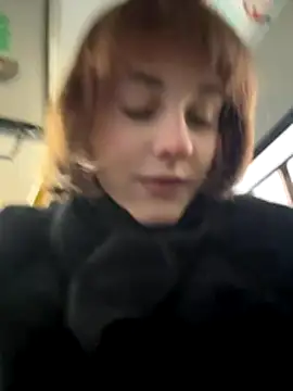 Snapshot of Only_April chatting on December 4, 11:08 am Only April online show from December 4, 11:08 am