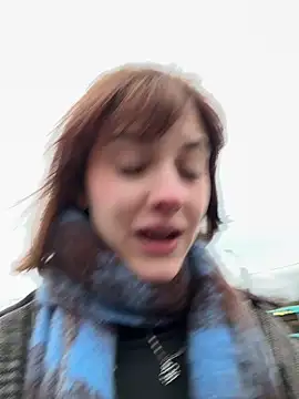 Snapshot of Only_April chatting on December 18, 11:05 am Only April online show from December 18, 11:05 am