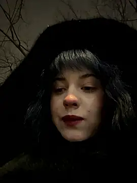 Snapshot of Only_April chatting on January 14, 4:18 am Only April online show from January 14, 4:18 am