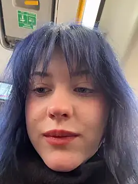 Snapshot of Only_April chatting on February 10, 8:07 am Only April online show from February 10, 8:07 am