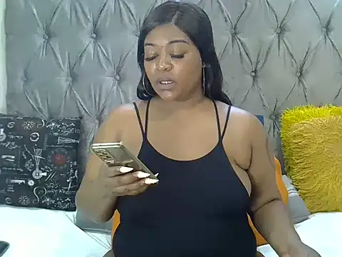 BigAssjuicy26 online show from November 6, 6:31 pm