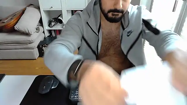 Snapshot of Velvetvoyager69 chatting on December 3, 2:04 pm Velvetvoyager69 online show from December 3, 2:04 pm