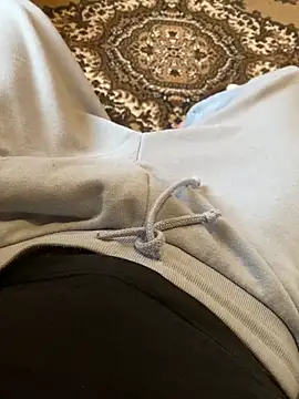 wwwiiilll online show from October 19, 5:41 am